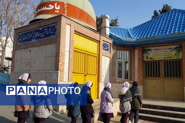 زیارت شهدای گمنام به نیابت از شهید سلیمانی