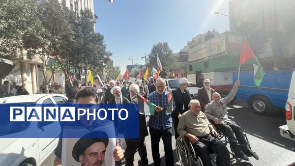جمع خشم نصر در دومین سالگرد طوفان الاقصی؛ مردم پرشور به خیابان‌ها آمدند