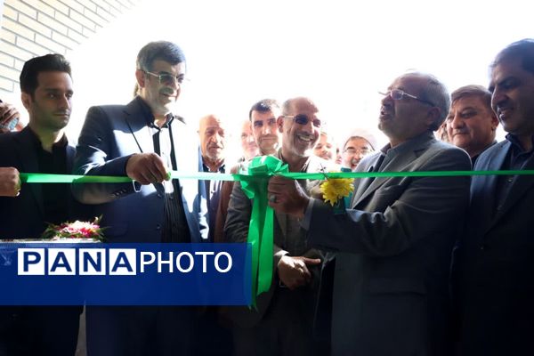 افتتاح طرح‌های آموزشی و عمرانی در یزد با حضور وزیر آموزش و پرورش 