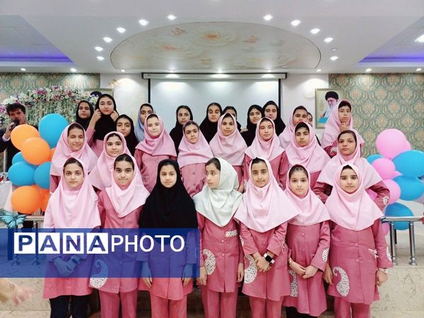 برگزاری مراسم جشن الفبا و جشن فارغ التحصیلی دبستان دخترانه هدف کاشمر
