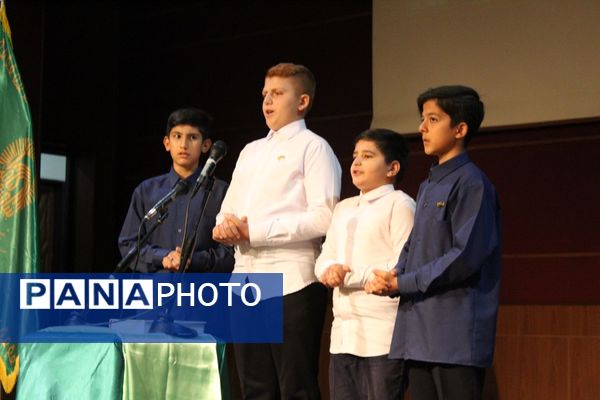 همایش خدمتی به وسعت قرآن به مناسبت نهمین سالروز تاسیس کانون تخصصی قرآنی رضوی در استان البرز