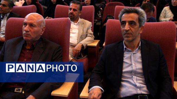 همایش بزرگداشت مقام معلم آموزش و پرورش ناحیه 2 زنجان