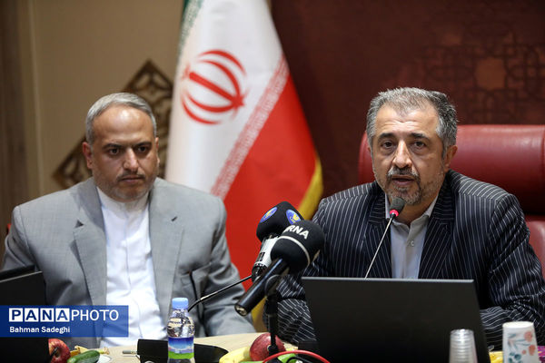 آیین تجلیل از معلمان نمونه استانی شهرستان‌های استان تهران