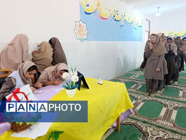 انتخابات شورای دانش‌آموزی در مدرسه خلیج‌فارس بوموسی 