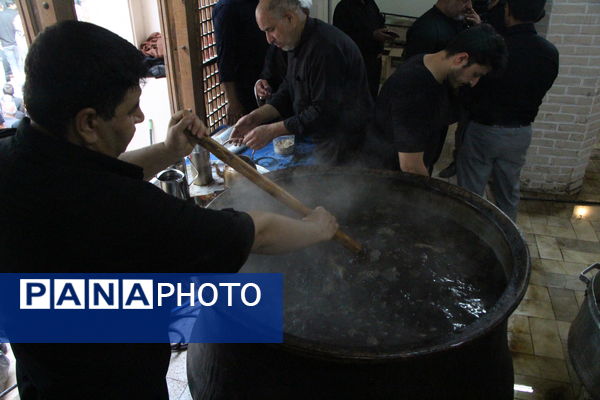 تجمع هیات‌های مذهبی در مسجد ملااسماعیل یزد