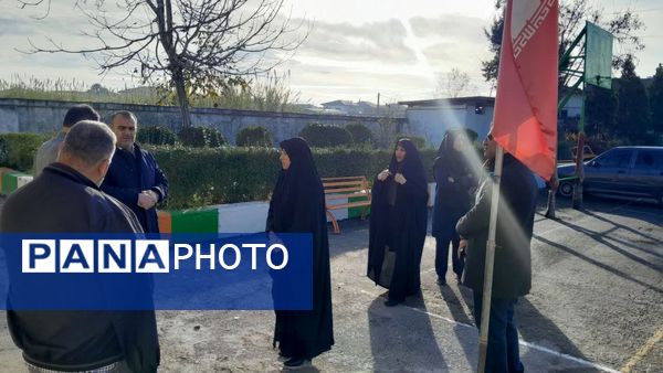 بازدید مدیرکل آموزش و پرورش استان از هنرستان فاطمه‌الزهرا(س) هادی‌شهر