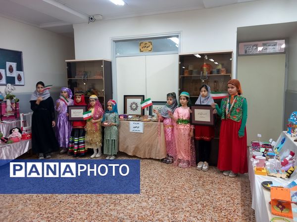 برپایی نمایشگاه هفته پژوهش در مدارس رباط‌کریم