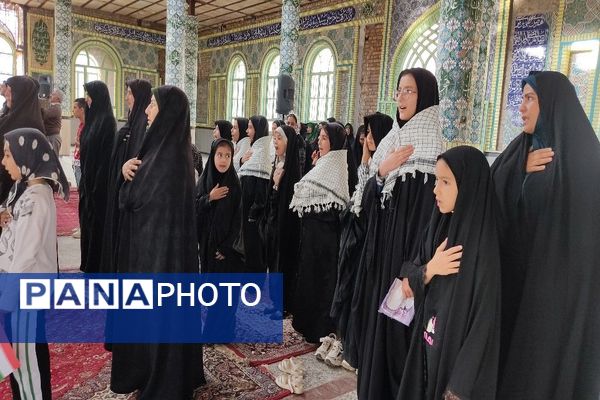 غبارروبی و عطر افشانی گلزار شهدای شهر بار در هفته دفاع مقدس
