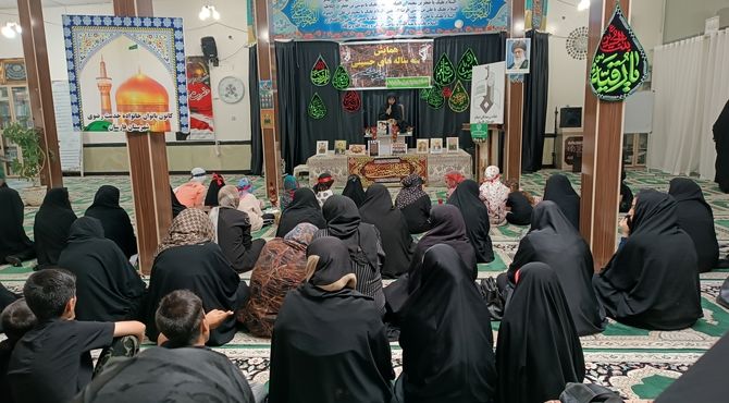 حضور دختران فارسانی در همایش سه ساله‌های حسینی