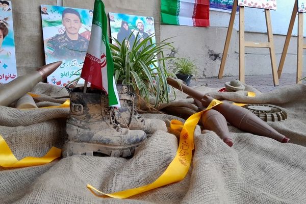 یادواره شهید دانش‌آموز قدرت الله قربانی نصر آبادی در مدرسه واثقی