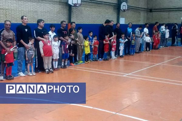 مسابقه ورزشی «روز پدر و پسری» طرح شهید خرازی در دبستان پسرانه علامه طباطبایی پیشوا