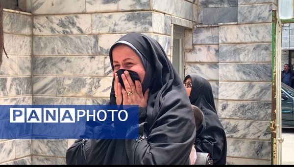دیدار صمیمانه دانش آموز خبرنگاران پانا در منزل مادر شهید جمهور