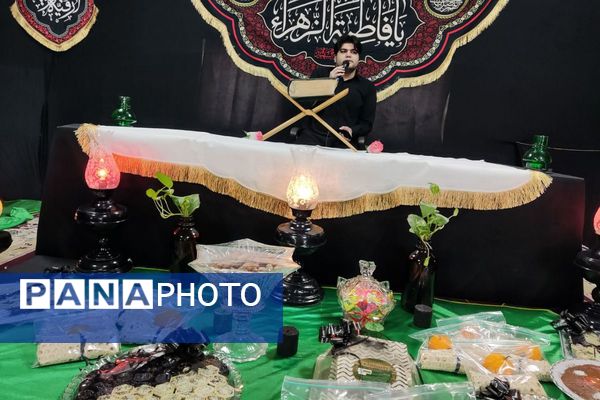 طنین نوای عشق و عزا؛ مراسم عزاداری دهه دوم فاطمیه در مدارس بهارستان‌دو