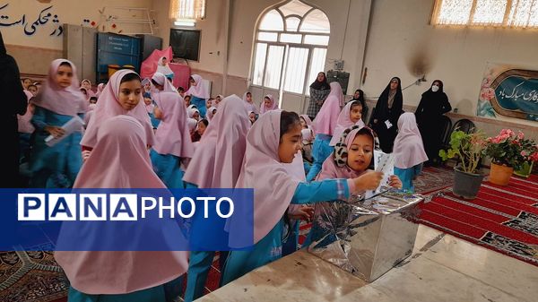 برگزاری جشن احسان و نیکوکاری در مدرسه دخترانه جعفریه محمدشهر کرج