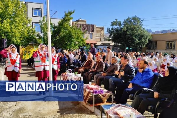 جشن شکوفه‌ها؛ نقطه آغاز مهر و علم‌آموزی