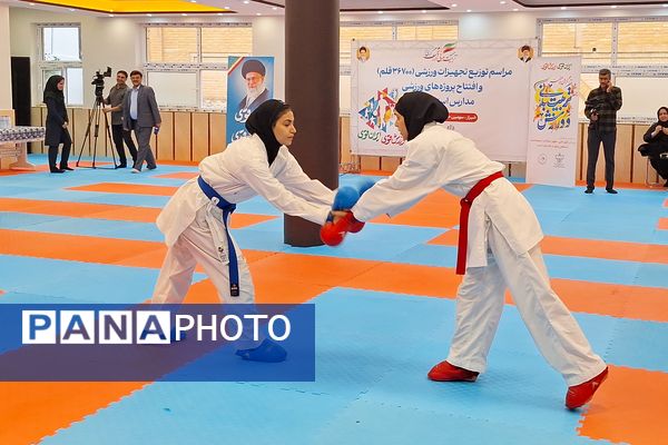 ایجاد انگیزه در دانش‌آموزان ورزشکار با سالن ورزشی مناسب