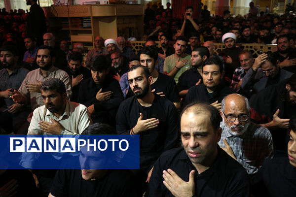 آیین شمعدان‌گردانی و خطبه خوانی شام رحلت حضرت معصومه(س)