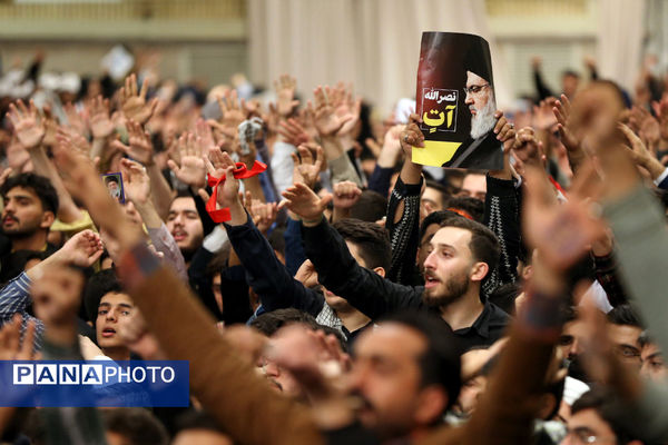 دیدار دانش‌آموزان و دانشجویان با رهبر معظم انقلاب