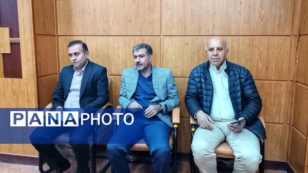 نشست بررسی ابعاد خودکشی و راهکارهای کاهش آن در کهگیلویه‌وبویراحمد