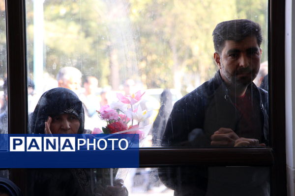 مراسم استقبال از کاروان دانش‌آموزی اعزام به حج عمره در یزد