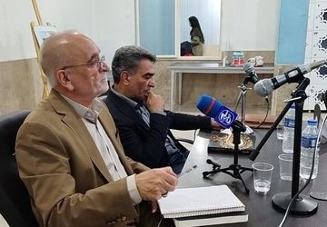 دریچه‌ای به نگاه نویسنده