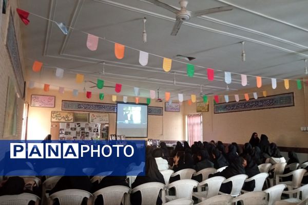 یادواره شهدا و محفل قرآنی و مراسم عزاداری دهه دوم فاطمیه در دبیرستان نرجس
