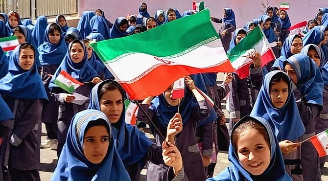 برگزاری جشن عاطفه‌ها در مدرسه امید ملارد بخش صفادشت