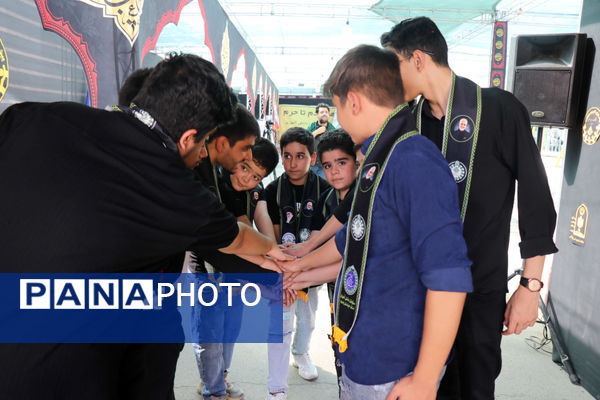 تلفیق فرهنگ، خدمت و نشاط در مسیر زائران رضوی