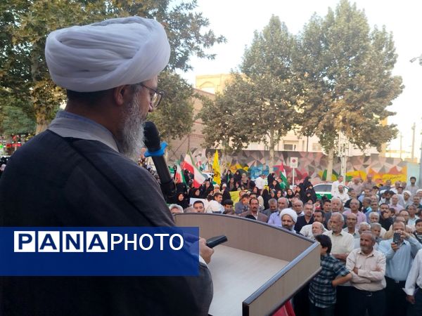 ملت ایران سکوت نخواهد کرد