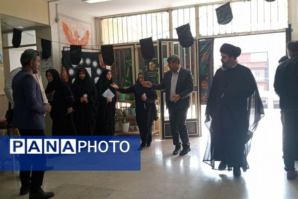  زنگ نماز در هنرستان آفرینش پردیس با حضور امام جمعه و مدیر آموزش و پرورش