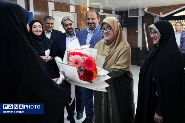 نشست سخنگوی دولت با دانش‌آموز خبرنگاران خبرگزاری پانا