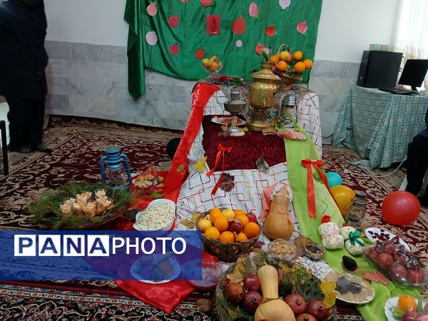 بزرگداشت شب یلدا  در آموزشگاه مرحوم صفری شهرستان خلیل آباد 