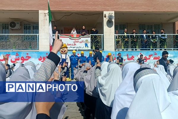 همیاران گاز در دبستان توفیق شهرستان رباطکریم