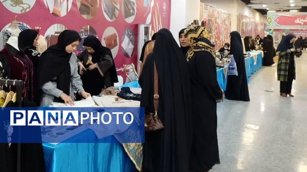 ایوان هنر، گفتگویی بدون کلام از دستان هنرمند بانوان مشهدی است