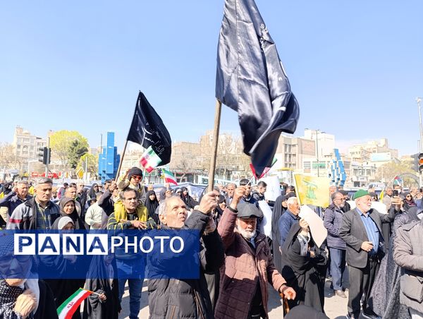 شرکت با شکوه مردم مشهد در راهپیمایی روز جهانی قدس
