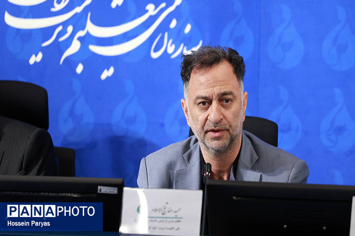 بازنگری بسته‌های یادگیری و تربیتی برمبنای نیاز جامعه