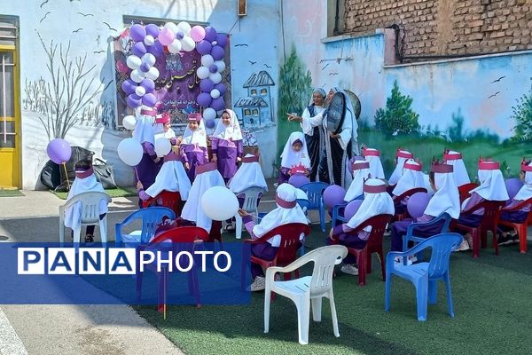 جشن شکوفه‌ها در دبستان حضرت مریم قیامدشت