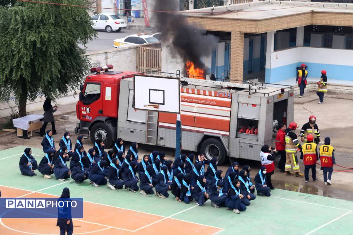 پناه‌گیری، خروج، نجات؛ مانور زلزله در خوزستان