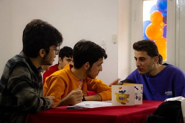 یک اتفاق بزرگ با حمایت از گروه‌های کوچک