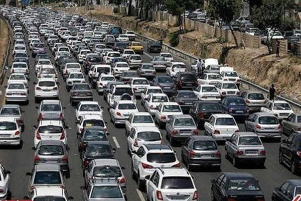 ترافیک سنگین در محور چالوس و آزاد راه قزوین- کرج