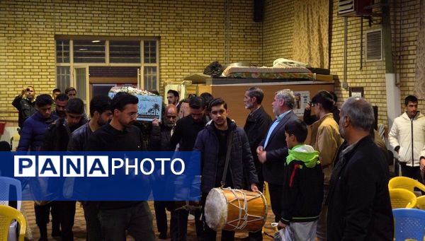 مراسم اکران فیلم سینمایی مجنون در دبیرستان کوثر شهر رباط‌سنگ