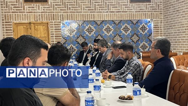 مراسم تجلیل از اصحاب رسانه در شهرستان اشکذر 