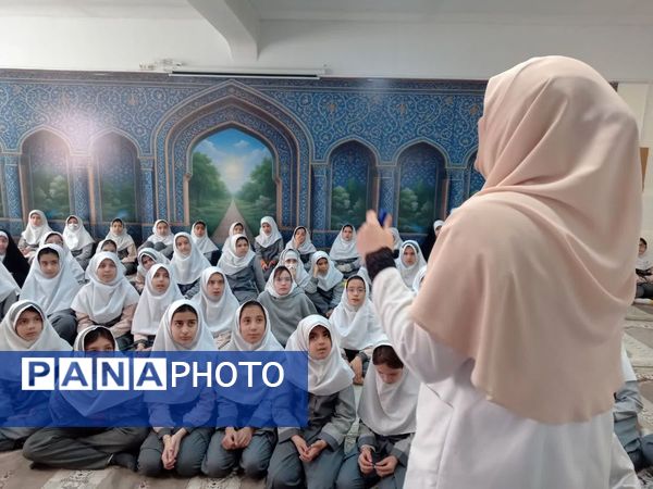 جشن بلوغ در دبستان شاهد فاطمه زهرا (س)