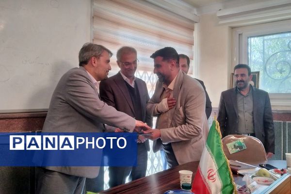 جلسه هم‌اندیشی معاونان پژوهش و توسعه منابع مناطق ۲۱ گانه شهرستان‌های تهران 