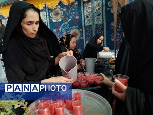 برپایی ایستگاه صلواتی در روستای نقاب شهرستان خلیل آباد