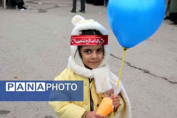 جلوه های حضور خادمان نوجوان در شادپیمایی مسجد جمکران