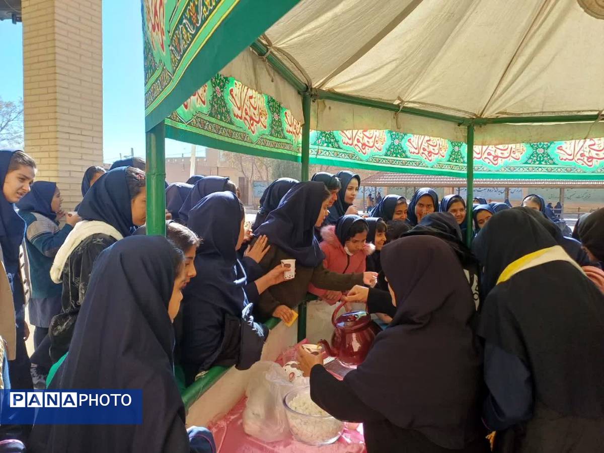 برپایی موکب حضرت فاطمه(س) در دبیرستان ام هانی