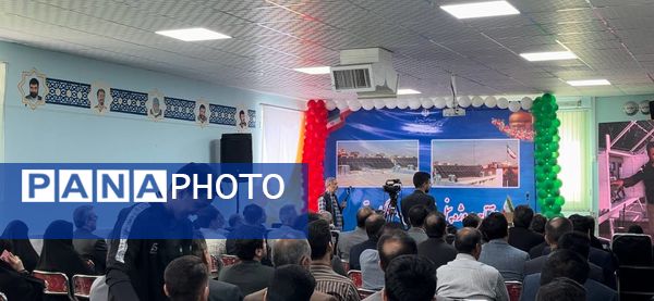 افتتاح پنل خورشیدی ۴۰ کیلوواتی در اداره آموزش و پرورش ناحیه ۷ مشهد