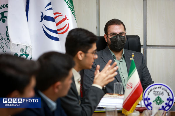 نشست هیات رئیسه دوازدهمین دوره مجلس دانش‌آموزی با معاون پرورشی و فرهنگی وزیر آموزش و پرورش