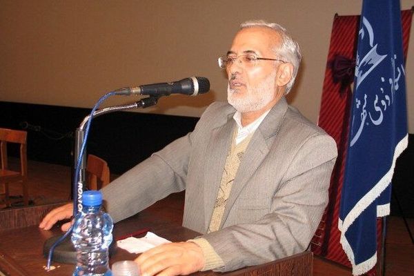 راه نجات کشور از دل مردم و فرهنگ می‌گذرد